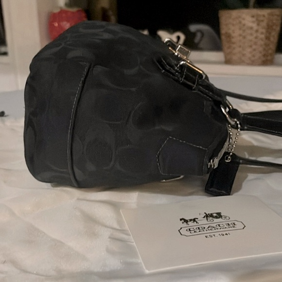 Authentic Coach Small Signature Satchel & Dust Bag - Picture 8 of 16